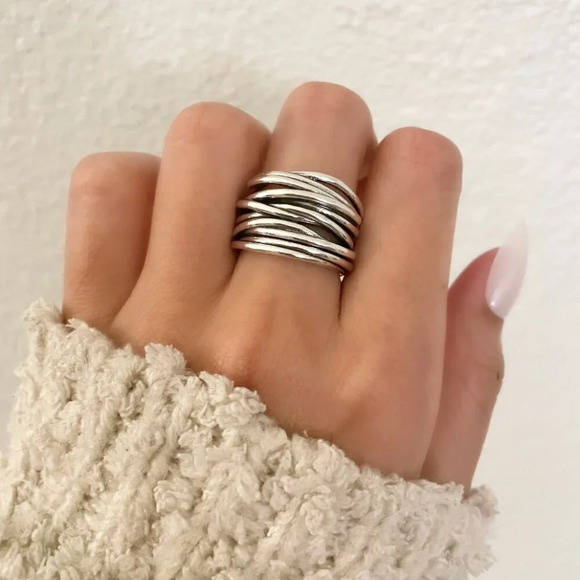 Elegant Silver Stacked Ring - Picture 2 of 13